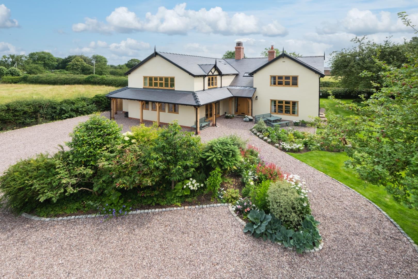 7 bedroom  Detached House for Sale in Bunbury